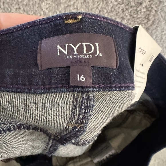 NYDJ Marilyn Jeans Size 16 Cropped Cuffed Dark Blue Wash Lift X Tuck NWT - Picture 5 of 9